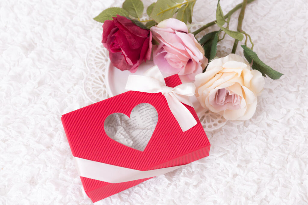 プレゼントや物をもらうのが苦手な人の心理について解説！